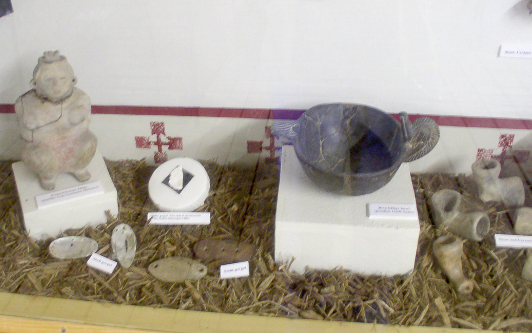Mississippian artifacts on display at Wickliffe Mounds (Ballard County)—a regional stand-in, not from Andalex