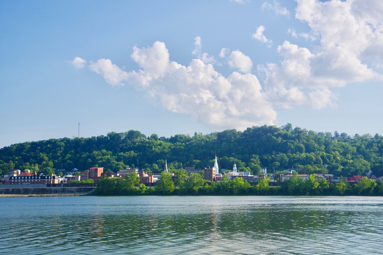Maysville (old Limestone landing) seen across the Ohio River from Aberdeen, Ohio
