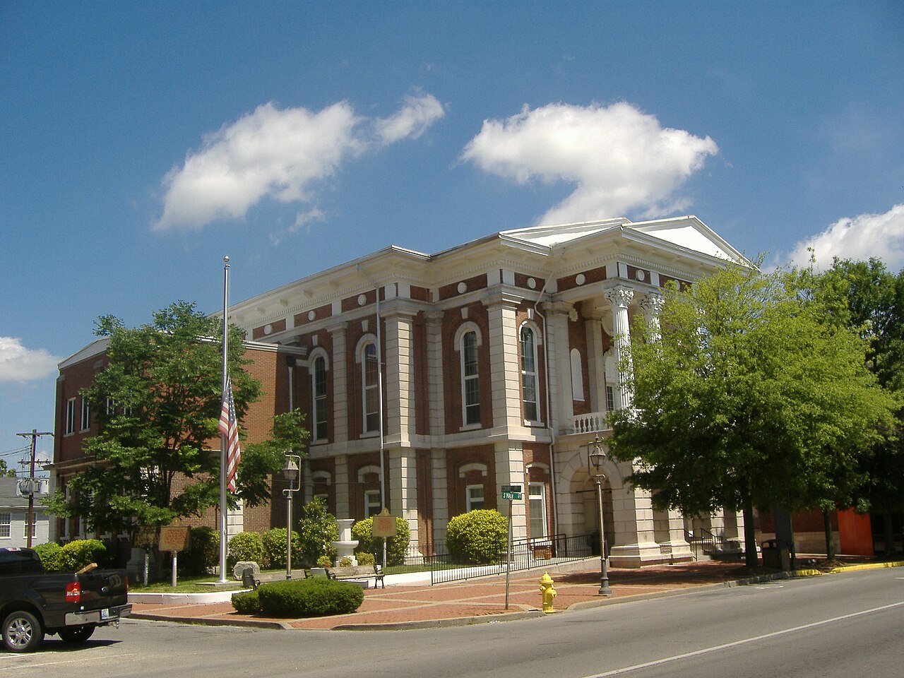 Christian County Courthouse, Hopkinsville (county seat since the 1797 Wood donation / 1804 renaming)