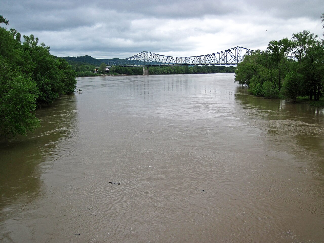 Scioto–Ohio confluence at Portsmouth — Lower Shawneetown corridor where Nonhelema held mid-century influence (Kentucky shore opposite)
