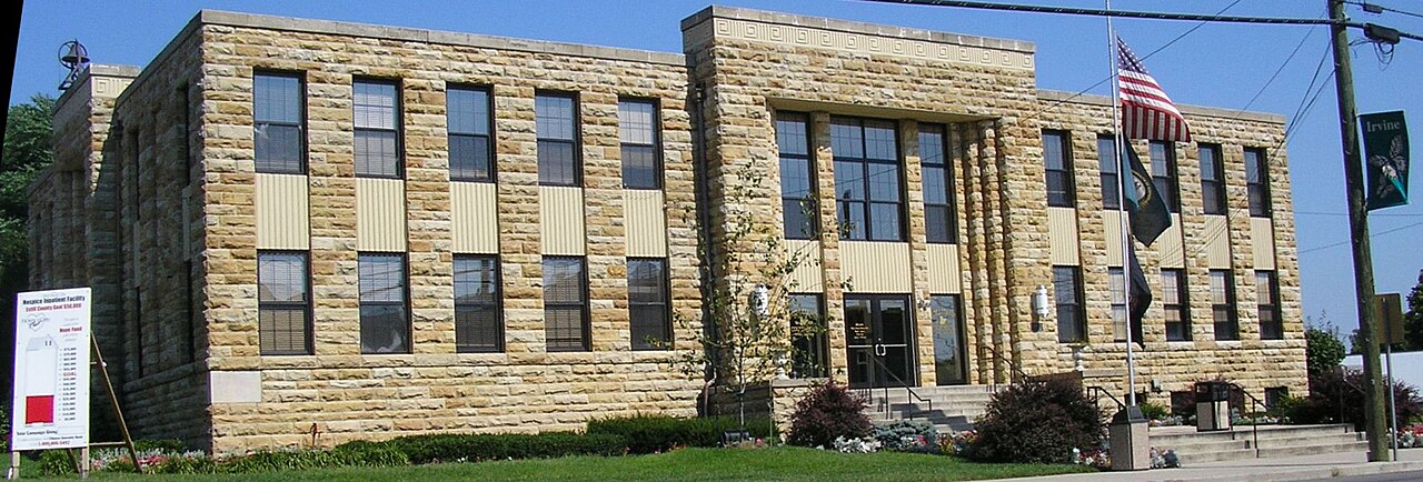Estill County Courthouse, Irvine